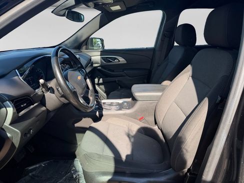 Used 2023 Chevrolet Traverse LT FWD image 22