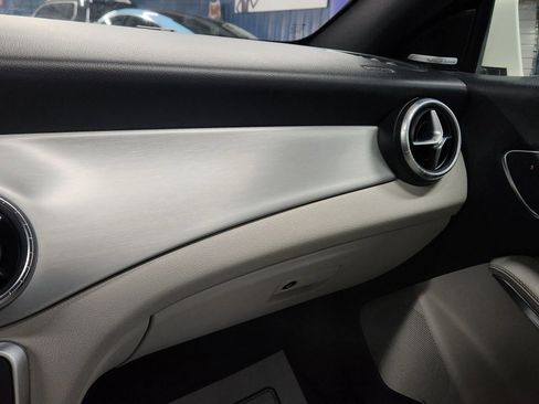 Used 2014 Mercedes-Benz CLA 250 4MATIC image 36