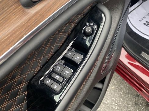 Used 2022 Jeep Grand Cherokee Summit image 13