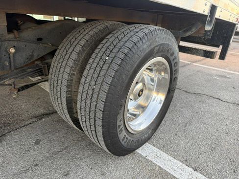 Used 2021 Ford E-350 and Econoline 350 Super Duty w/ Power Windows & Locks Group image 7