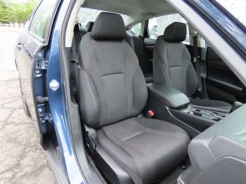 Certified 2024 Honda Accord EX image 15