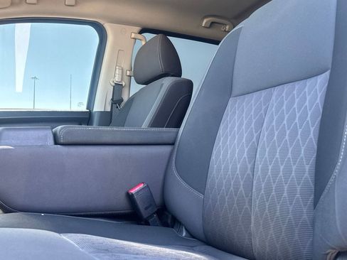 Used 2021 Nissan Titan SV RWD image 43