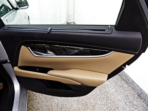 Used 2018 Cadillac XTS Platinum FWD image 12