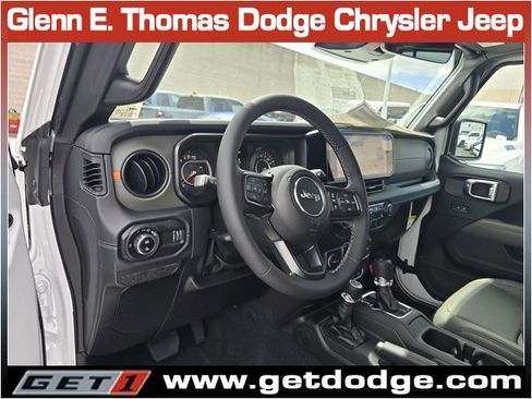 New 2026 Jeep Gladiator Mojave AWD/4WD image 8