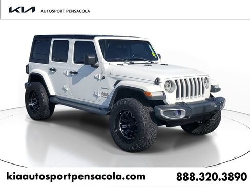 Used 2020 Jeep Wrangler Unlimited Sahara image 1