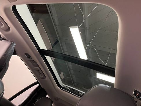 Used 2018 Volvo XC90 T6 Momentum w/ Convenience Package image 10