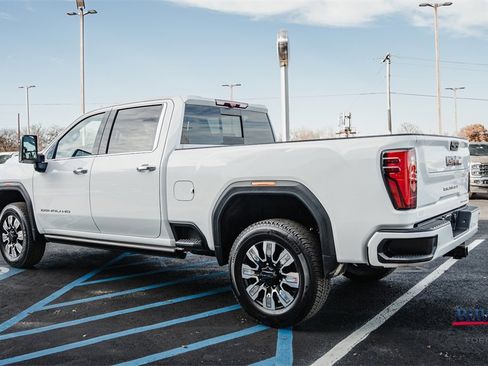 Used 2024 GMC Sierra 2500 Denali w/ Denali Reserve Package image 5