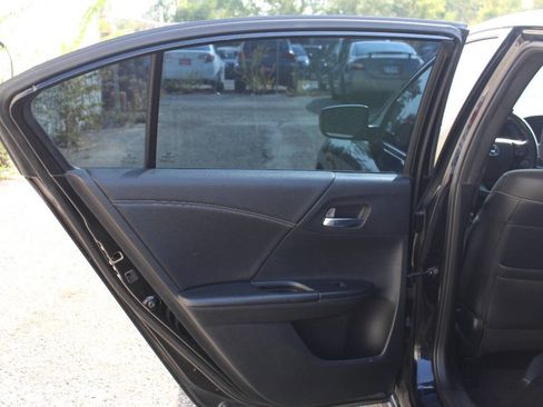 Used 2016 Honda Accord Sport image 12