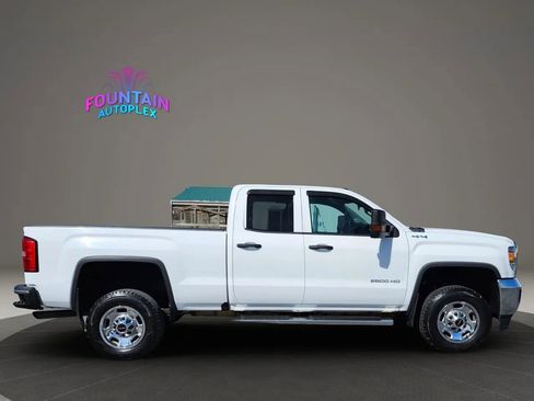 Used 2017 GMC Sierra 2500 Pickup 4D 6 1/2 ft w/ Sierra Convenience Package image 7