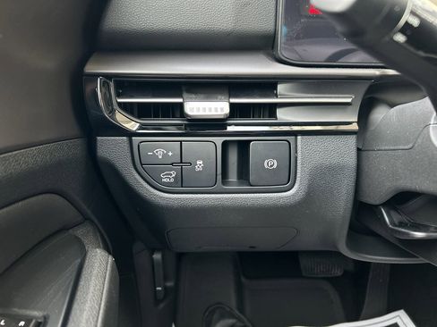 New 2026 Kia Sportage EX image 27