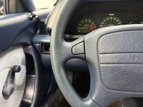 Used 1992 Geo Storm Hatchback FWD image 27