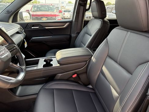 New 2026 GMC Acadia Elevation w/ Black Edition FWD image 11