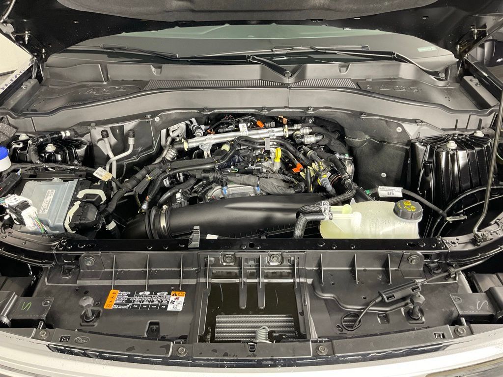 New 2027 Ford Explorer Active RWD image 9