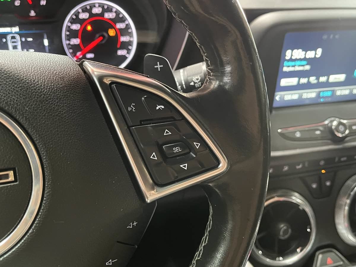 Used 2016 Chevrolet Camaro LT RWD image 12