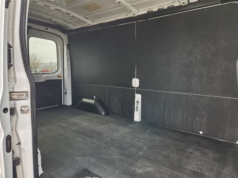 Used 2024 Ford Transit 250 148 Medium Roof w/ Load Area Protection Package image 30