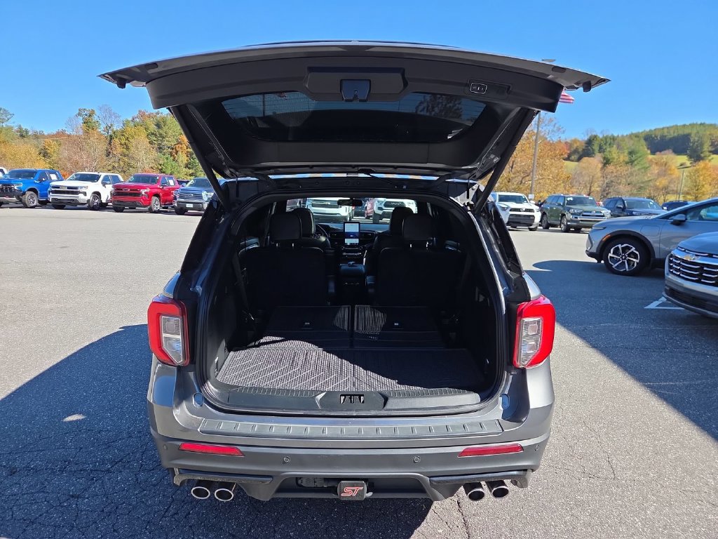 Used 2023 Ford Explorer ST w/ Equipment Group 401A AWD/4WD image 26