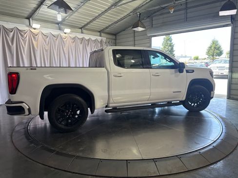 Used 2024 GMC Sierra 1500 Elevation w/ X31 Off-Road Package AWD/4WD image 4