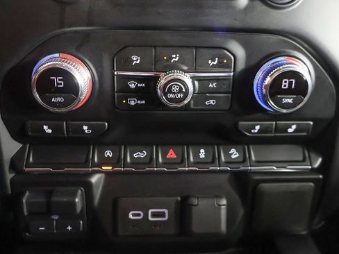 Used 2021 GMC Sierra 1500 Elevation image 35