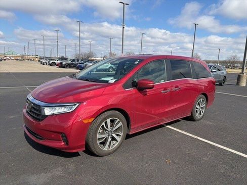 Used 2022 Honda Odyssey Touring image 2