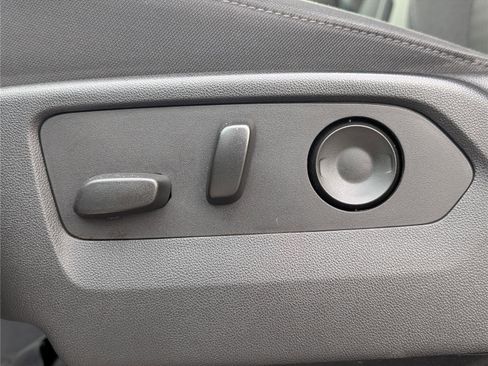 Used 2022 Chevrolet Silverado 1500 LT Trail Boss image 21