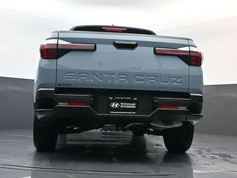 Used 2025 Hyundai Santa Cruz SE image 24