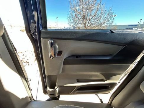 Used 2016 Honda Odyssey EX-L image 27