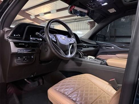 Used 2021 Cadillac Escalade ESV Sport w/ Driver Assist Tech Package RWD image 9