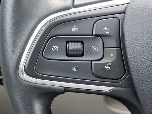 Used 2023 Buick Envision Avenir image 22