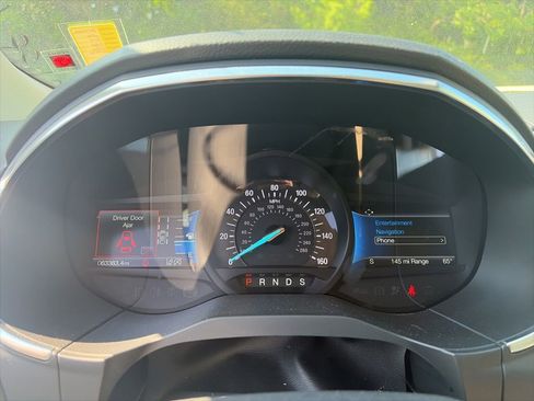 Used 2021 Ford Edge Titanium FWD image 15