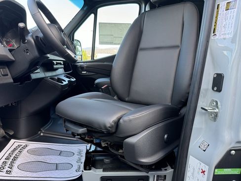 New 2025 Mercedes-Benz Sprinter 2500 image 22