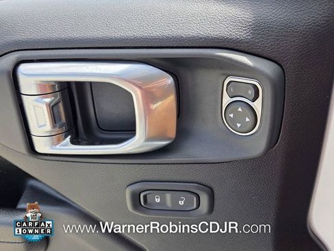 Used 2025 Jeep Gladiator Rubicon w/ Convenience Group image 33