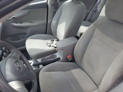 Used 2010 Toyota Corolla LE FWD image 17