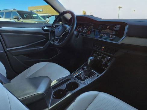 Used 2020 Volkswagen Jetta R-Line image 24