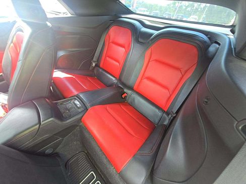 Used 2018 Chevrolet Camaro SS RWD image 8