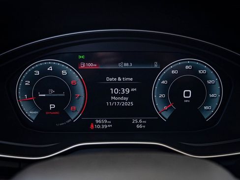 Certified 2025 Audi Q5 2.0T Premium w/ Convenience Plus Package image 27