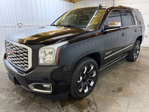 Used 2020 GMC Yukon Denali w/ Denali Ultimate Black Edition AWD/4WD image 3