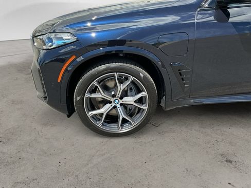 New 2026 BMW X5 xDrive50e w/ M Sport Package AWD/4WD image 9