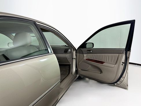 Used 2006 Toyota Camry XLE FWD image 29