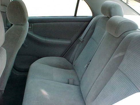Used 2005 Toyota Corolla LE FWD image 12