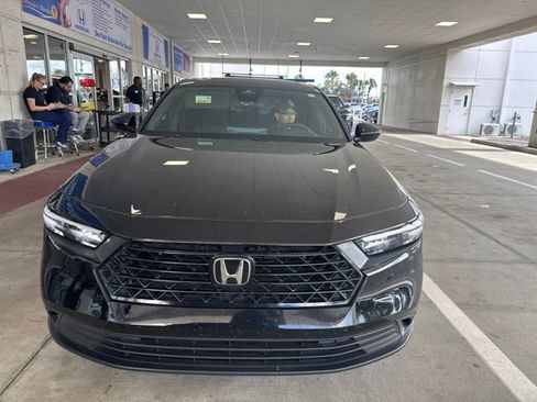 Used 2024 Honda Accord Sport image 8