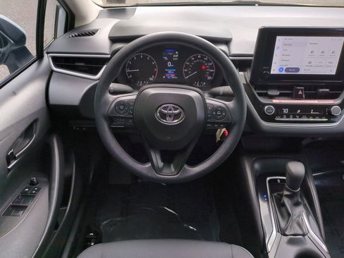 Used 2025 Toyota Corolla LE FWD image 15