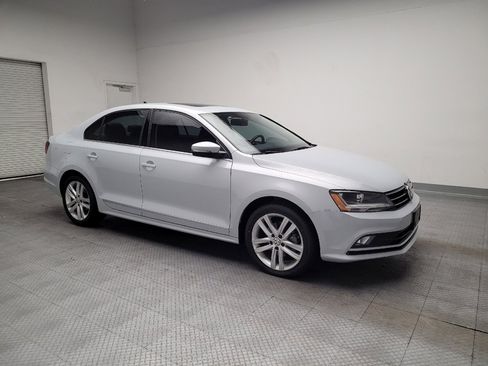 Used 2017 Volkswagen Jetta SEL FWD image 11
