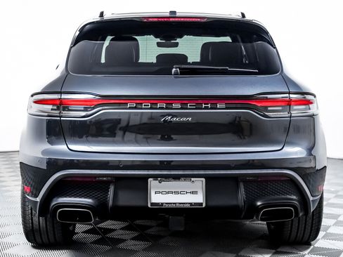 Certified 2026 Porsche Macan AWD/4WD image 11