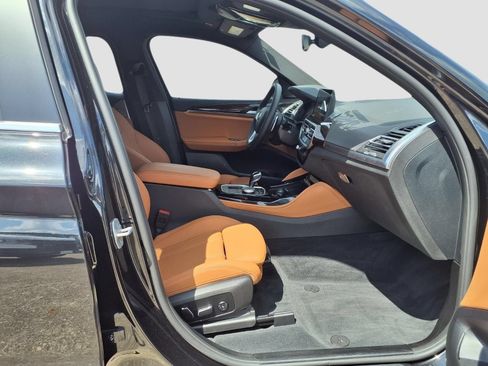 Used 2025 BMW X4 xDrive30i w/ Premium Package AWD/4WD image 11