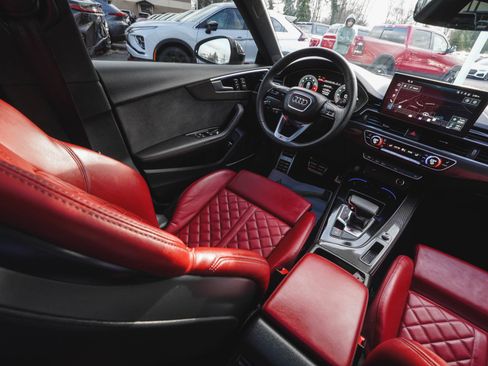 Used 2025 Audi S5 Premium Plus w/ Premium Plus Package image 34