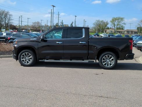 Used 2019 Chevrolet Silverado 1500 High Country w/ Z71 Off-Road Package image 5