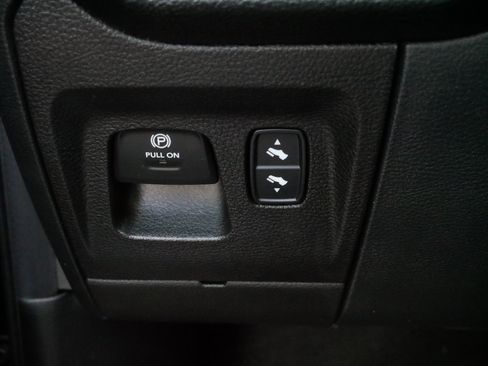 Used 2022 RAM 1500 Laramie image 27