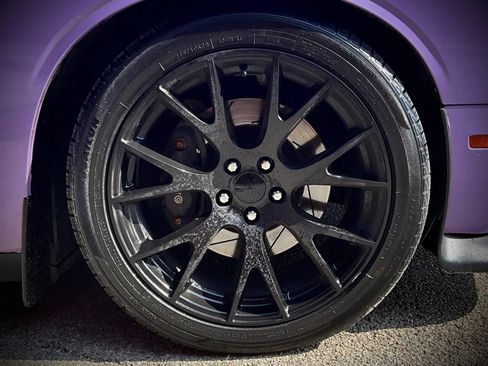 Used 2017 Dodge Challenger R/T Scat Pack RWD image 28
