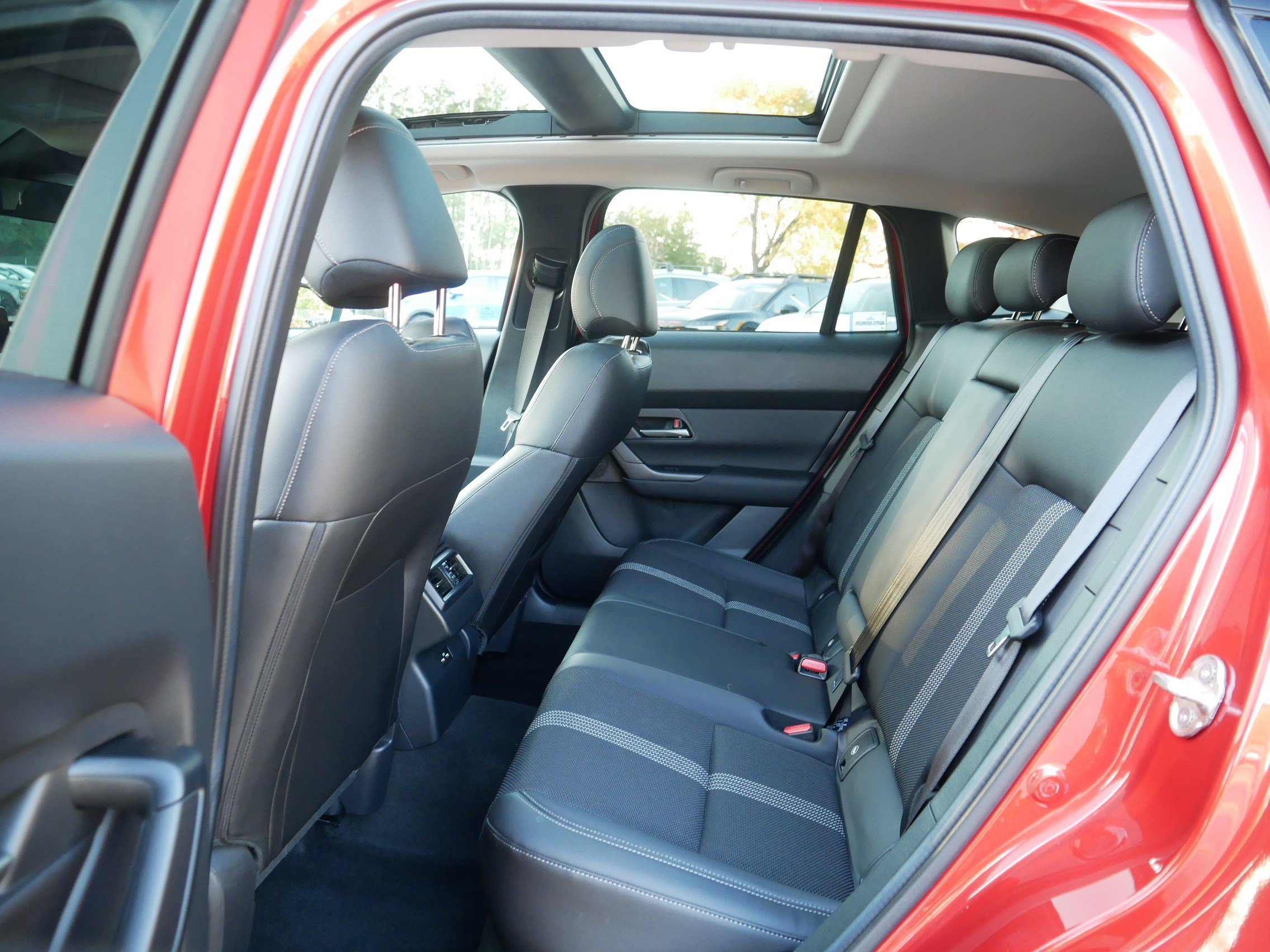Used 2024 MAZDA CX-50 AWD 2.5 S w/ Cargo Package image 35