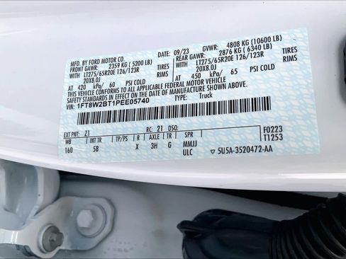 Used 2023 Ford F250 Lariat w/ Chrome Package image 30